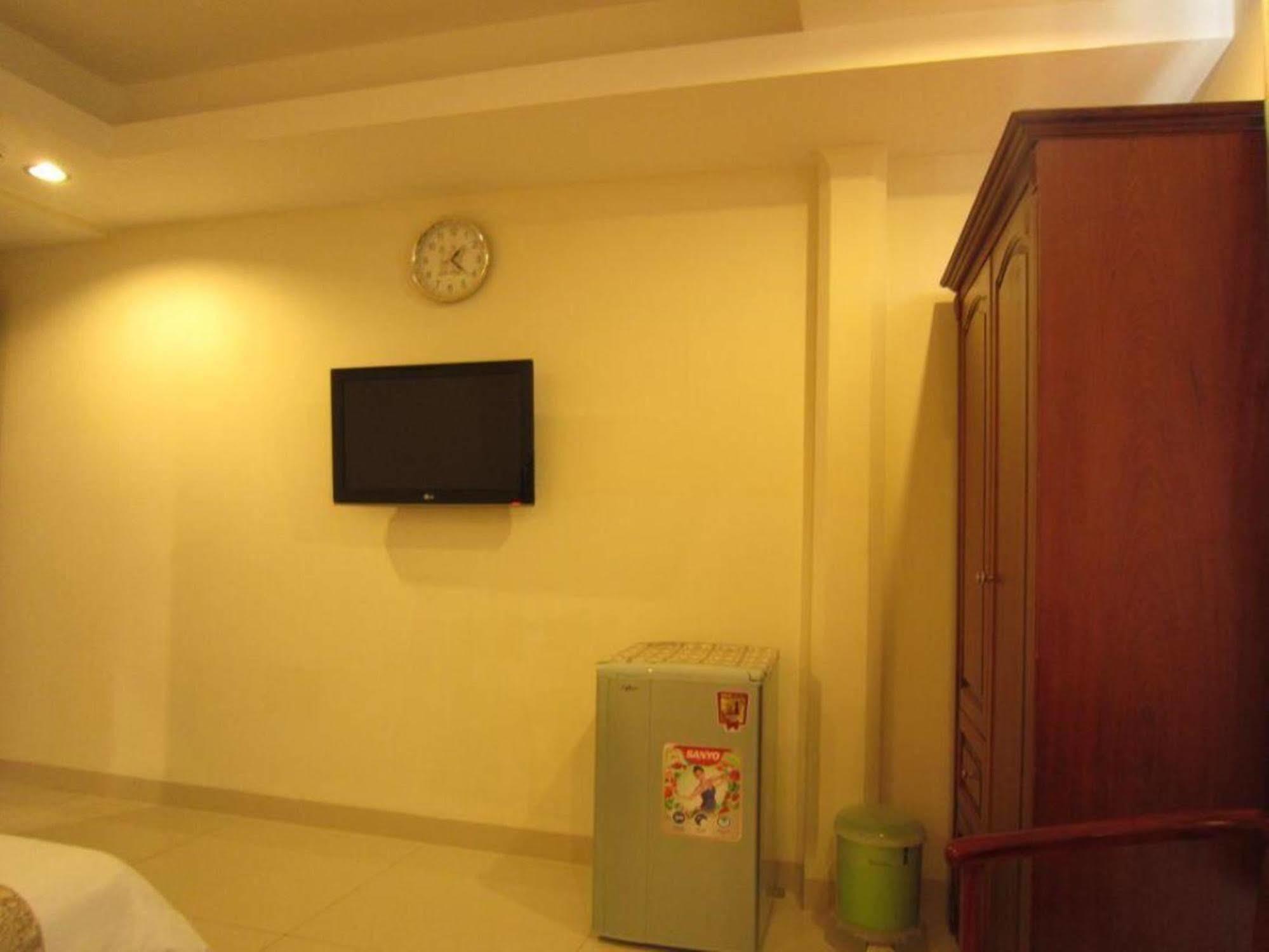 Hoang Hoang Hotel Хошимін Екстер'єр фото